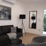 شقة Antoana